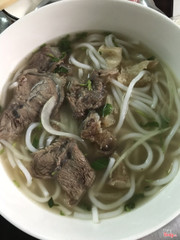 Bún bò nạm gân