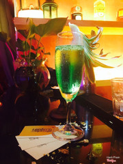 Người thắp lửa cho Lantern Lounge