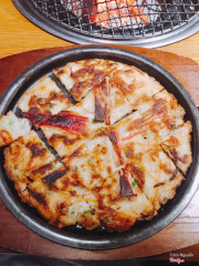 Bánh xèo hải sản