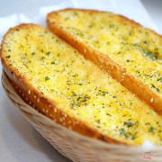 Bánh mì bơ tỏi 39K
