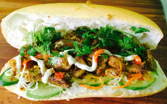 Bánh Mì Xuân Thiện