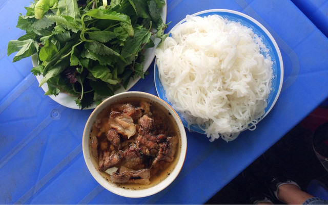 Vân Anh - Bún Chả, Nem Rán - 110 Dốc Thọ Lão (Đối Diện 48 Dốc Thọ Lão)
