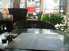 đang chờ bạn nên ghế còn trống đó