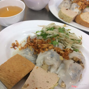 bánh cuốn chả