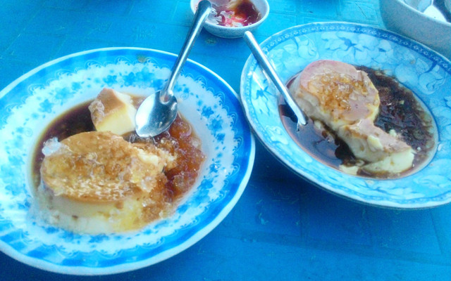 Bánh Flan & Gỏi Cuốn