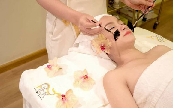 Her Spa & Clinic 