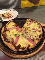 pizza bò bằm phomai