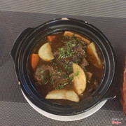 Bò nấu rượu chát đỏ