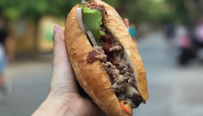 Bánh Mì Thúy