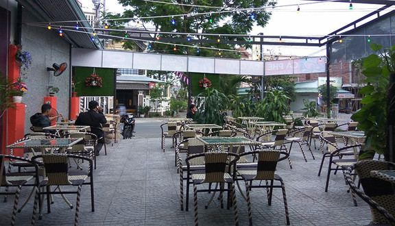 Đá Cuội Cafe