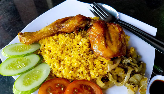 Quỳnh Anh - Cơm Chiên Gà Xối Mỡ