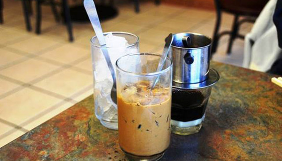 Góc Phố Cafe - Ngô Chí Quốc