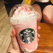 Strawberry honey blossom cream fappuccino