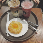 Bánh 40k . Nước 90k/ cốc