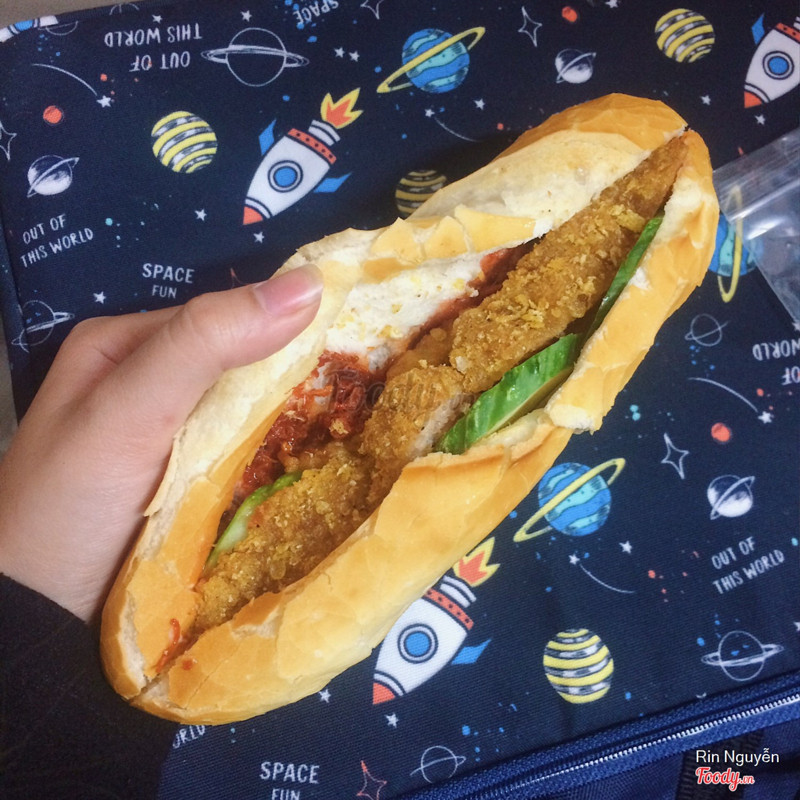 Bánh mì nem khoai