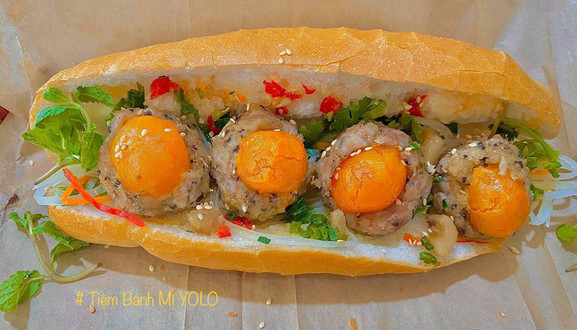 Tiệm Bánh Mì YOLO - Thức Ăn Nhanh - Cù Chính Lan