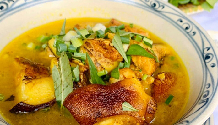 Bếp Mập - Bún Giả Cầy & Sốt Vang - Giảng Võ