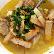 Bánh canh chả cá
