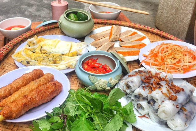 Bánh Cuốn Hà Nội (Hà Mai) - Lê Lợi