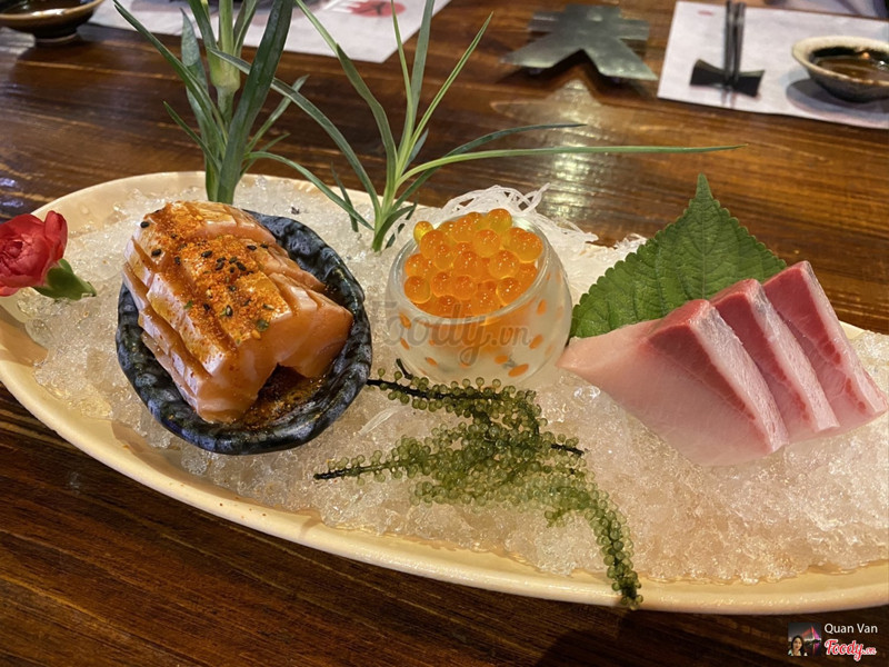 1. Spicy toro salmon sashimi -S-108k ; 2. Ikura sashimi - 168k; 3. Kanpachi sashimi -S- 168k