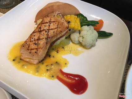 Cá hồi sốt bơ chanh