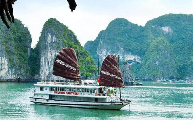 Halong Fantasea Cruise - Bãi Cháy