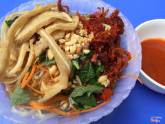 nộm tai heo khô bò 