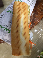 Bánh mì Gà xé