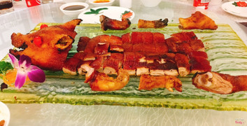 Heo sữa quay giòn