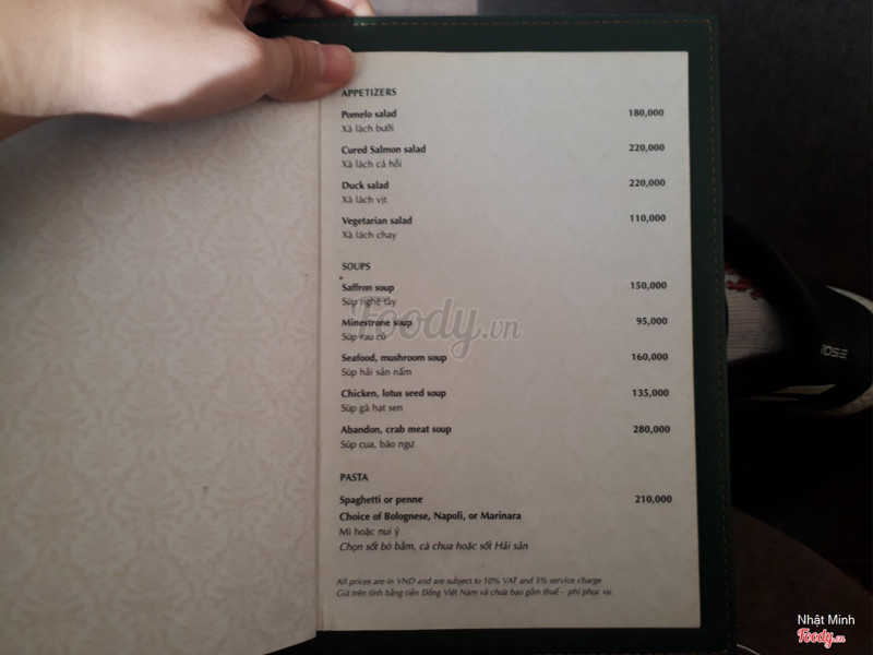 Rượu &amp; món khai vị