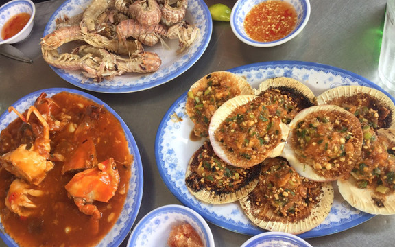 Quán Ăn Hải Sản Hòa Thuận