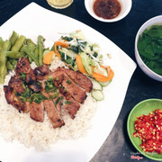 cơm tấm sườn nướng