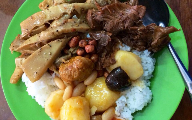 Quê Hương Hồng Ngự - Quán Chay Miễn Phí