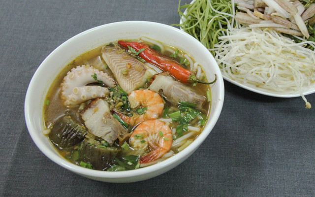 Bún Mắm, Hủ Tiếu Mì & Miến Gà