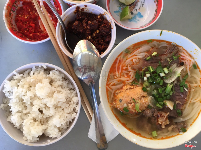 Bún bò cơm nguội