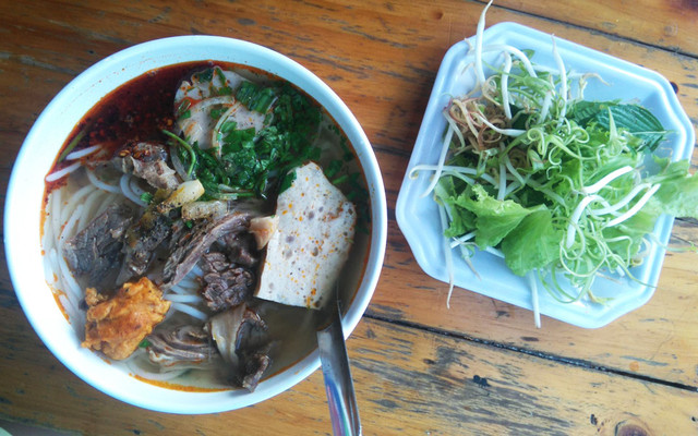 Quán Nga - Bún Cá Thái Lan, Bún Bò & Bún Mọc