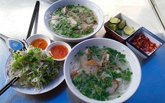 Bánh Canh Chả Cá Nha Trang