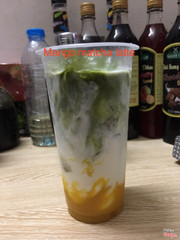 Mango matcha latte 