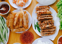 Một phần nem 40k 8 cuốn ăn no