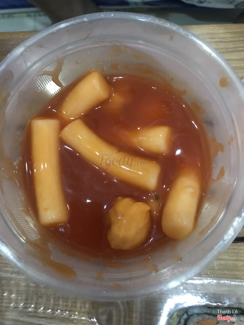 Đặt tokkokki phô mai mà làm ra tokbokki thường mất 15k