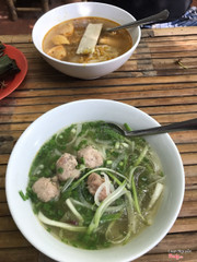 Bánh canh chả tôm + bánh canh thập cẩm 25k/ phần