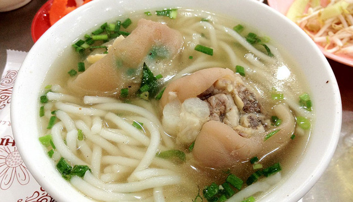 Bà Ba - Bánh Canh Giò Heo