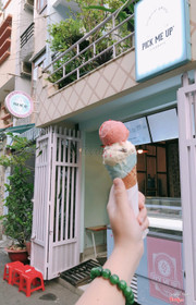 Ice cream shop- tiệm kem tươi. ✅ Kem 100% được làm từ các trái cây tươi và các thành phần tự nhiên ✅ Kem mới được cho ra lò mỗi ngày  ❌ Không tạp chất, không sử dụng chất bảo quản , không phẩm màu