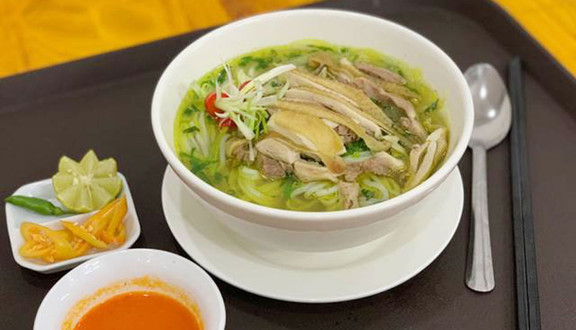 Phở Gà Ta Phố Cổ Hà Nội