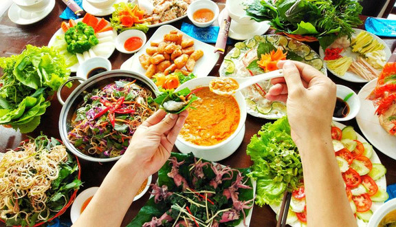 Nhà Hàng Suối Cá - Ẩm Thực Việt Nam