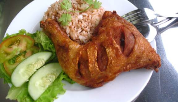 Tùng Phát - Cơm Gà Xối Mỡ