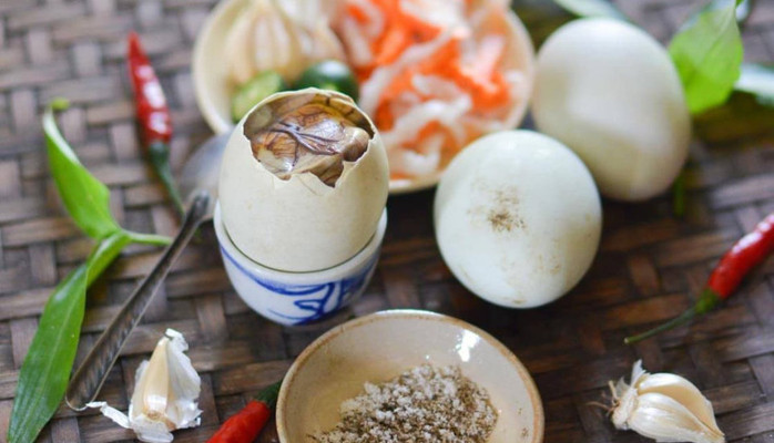 Hột Vịt Lộn Cô Yến