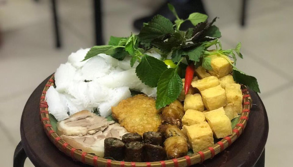 Năm Râu Quán - Bún Đậu Mẹt