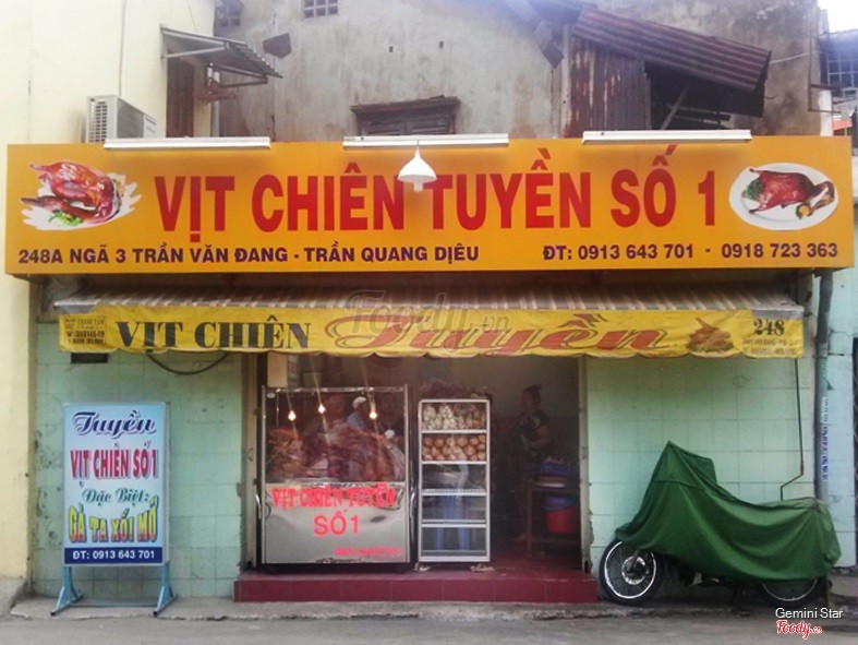 Mặt tiền quán