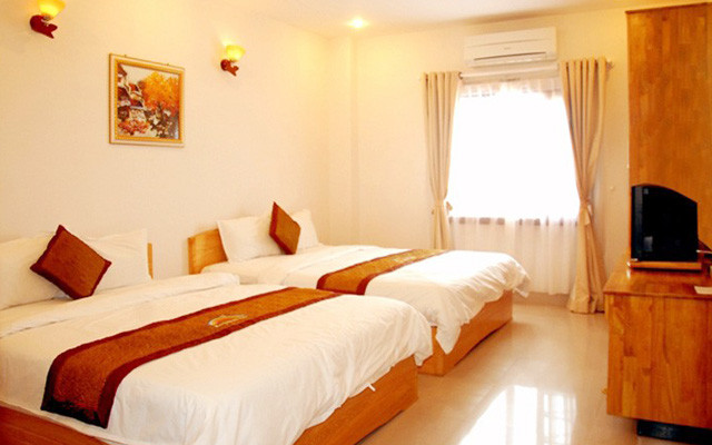 Nhật Hoàng Hotel